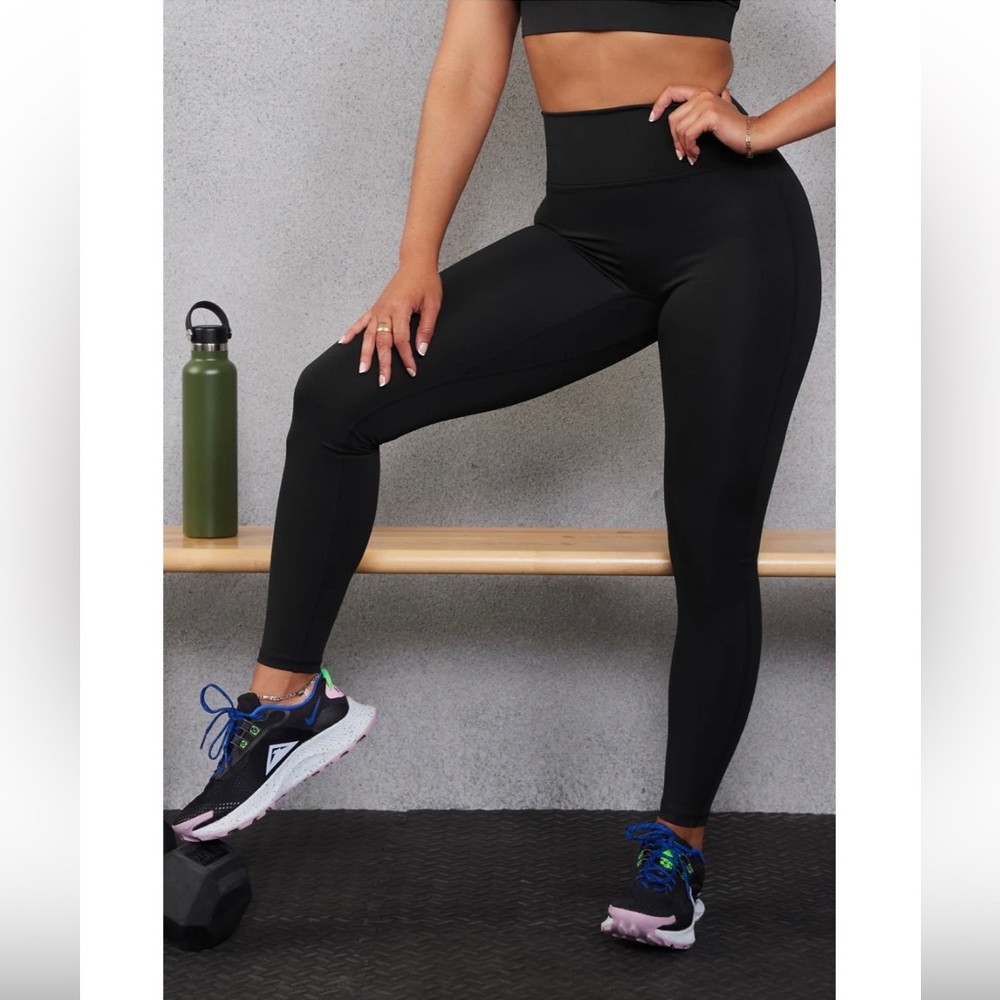 Fabletics Anywhere Motion365 High-Waisted Legging